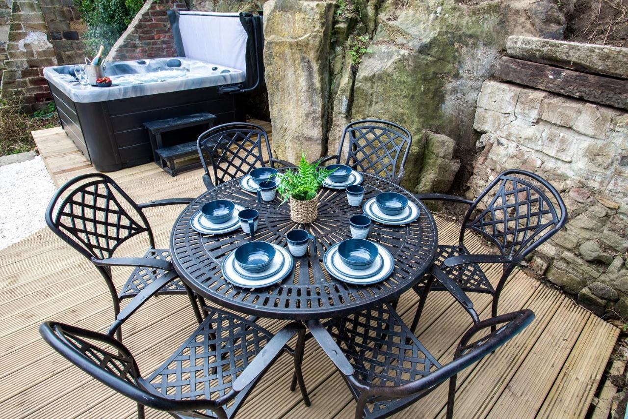Whitby Boutique - Mast Cottage Екстериор снимка