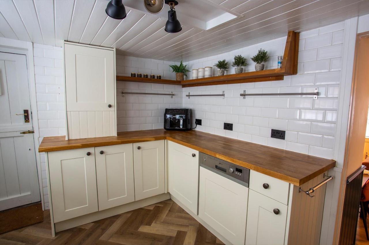 Whitby Boutique - Mast Cottage Екстериор снимка